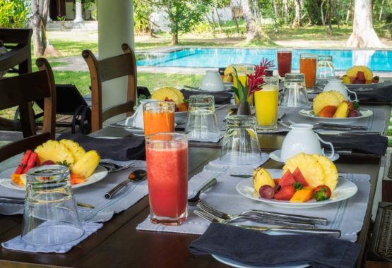 breakfast in pavilion sri lanka sunshine and yoga holiday