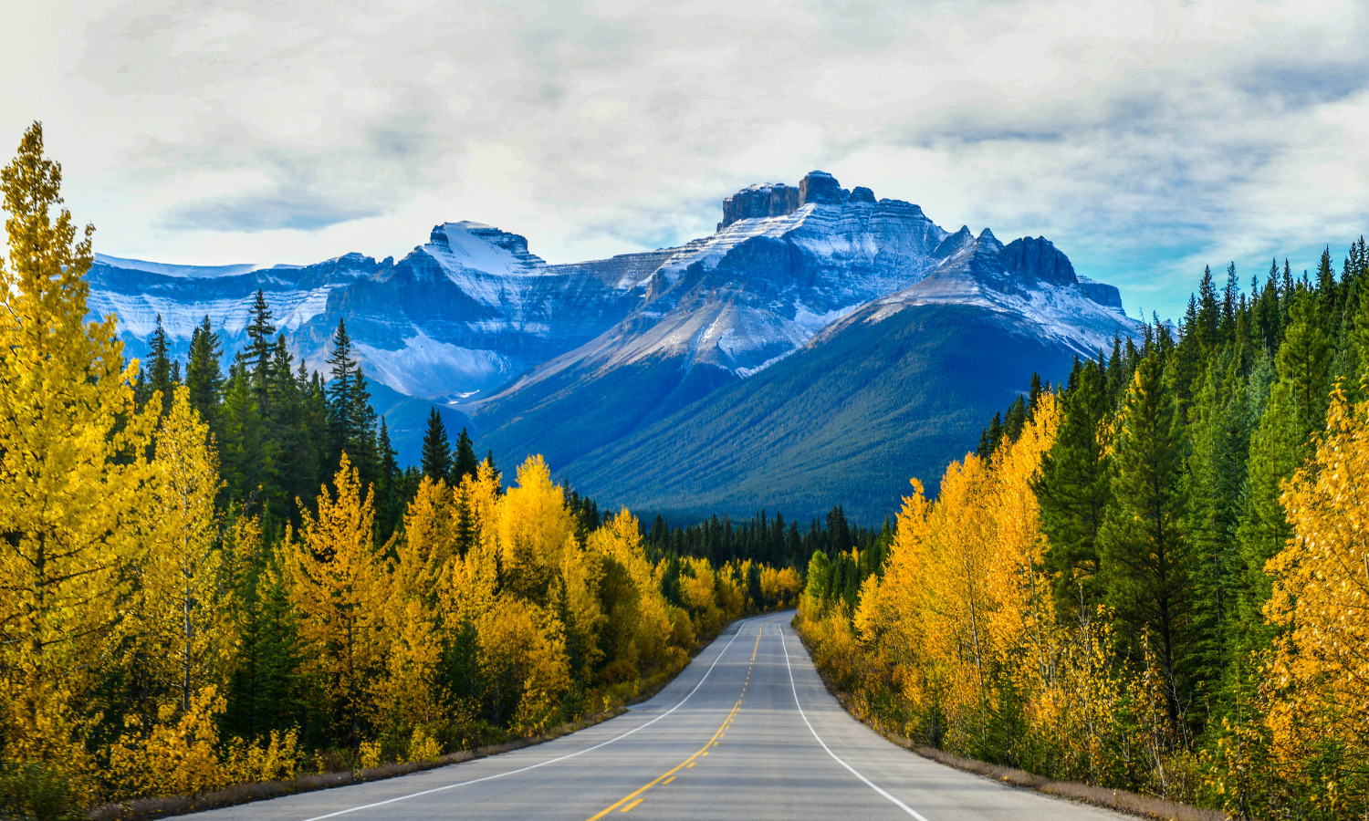 Cnada travel destination mountains